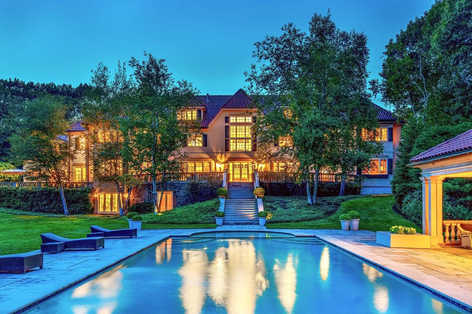 18 Longmeadow Drive, Westwood