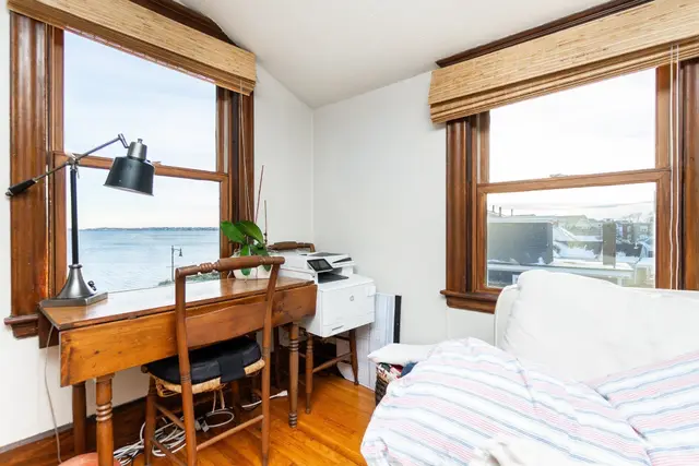322 Humphrey Street #1