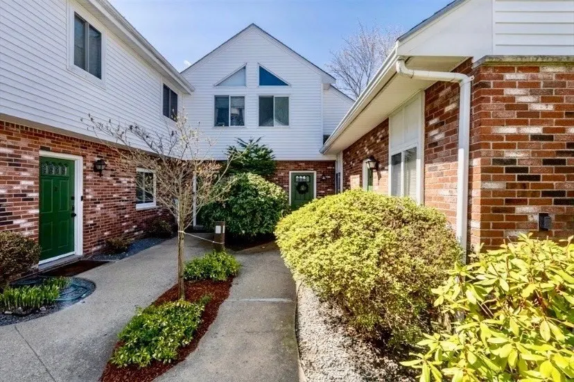 233 Lake St #D, Weymouth