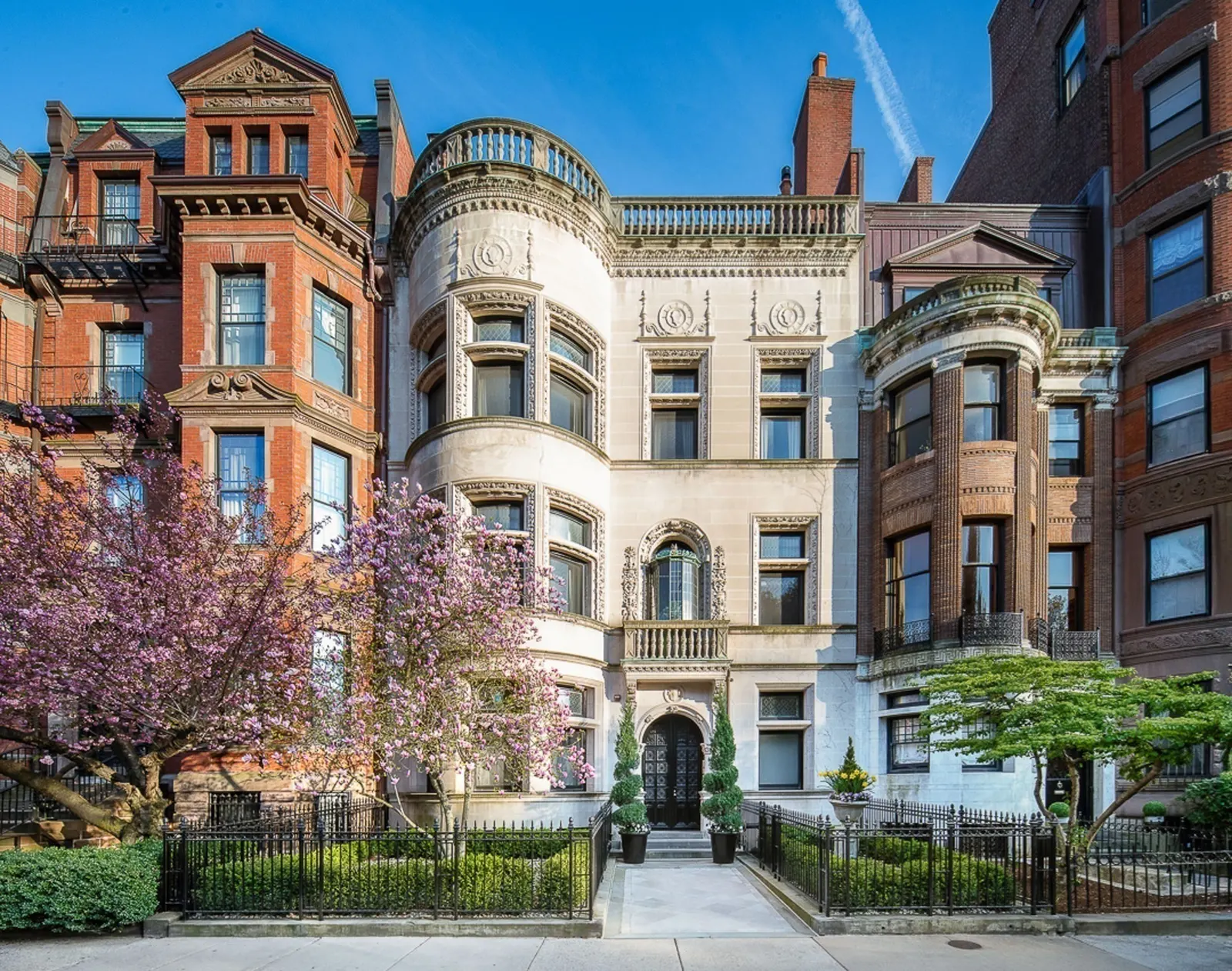 304 Commonwealth Ave #PH, Boston
