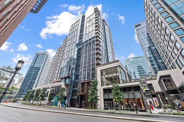 135 Seaport Blvd #818