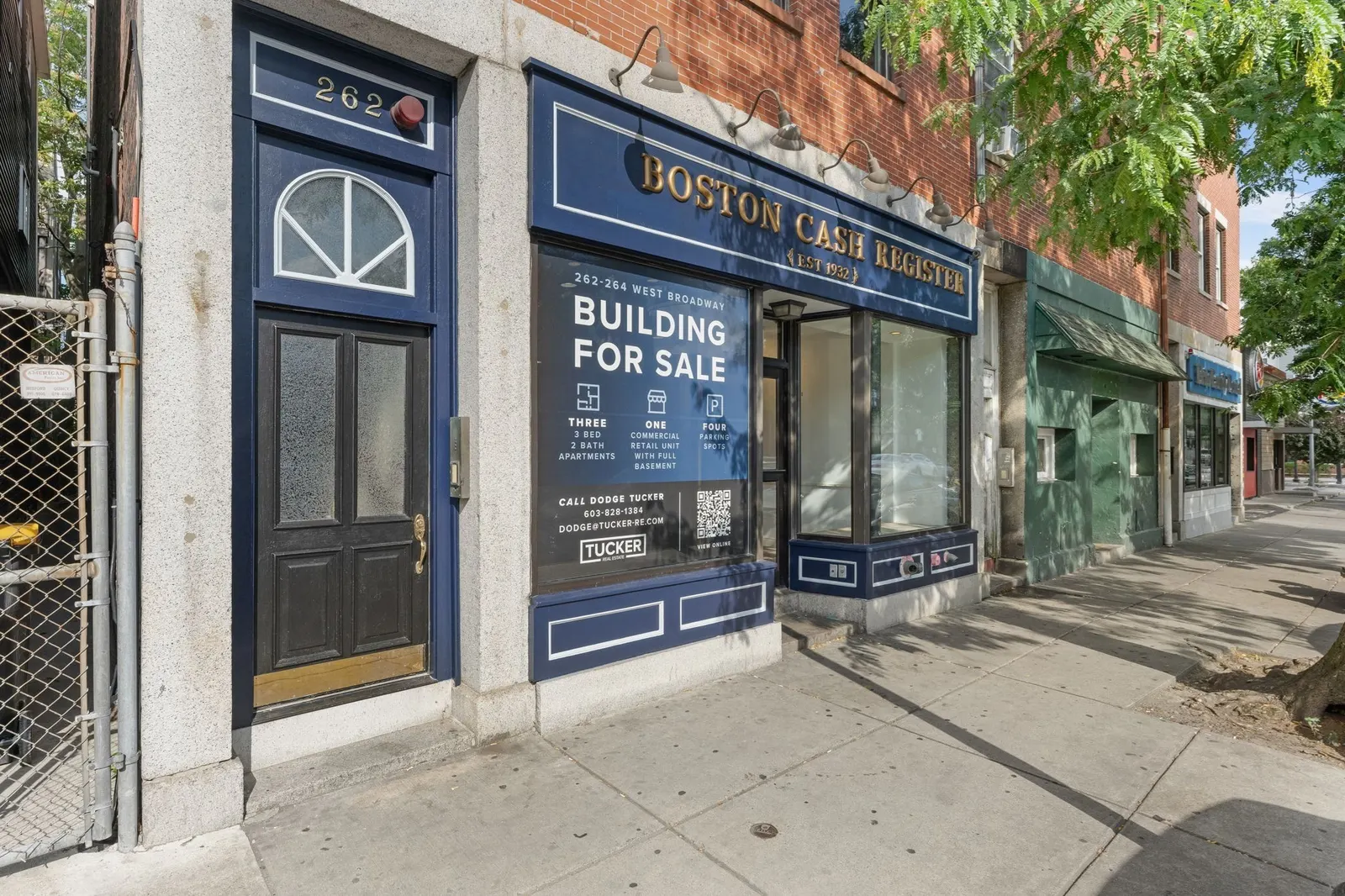 262-264 West Broadway, Boston