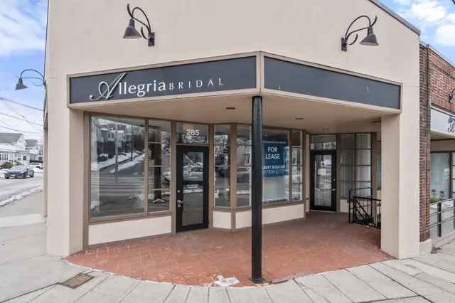285 Belmont #285