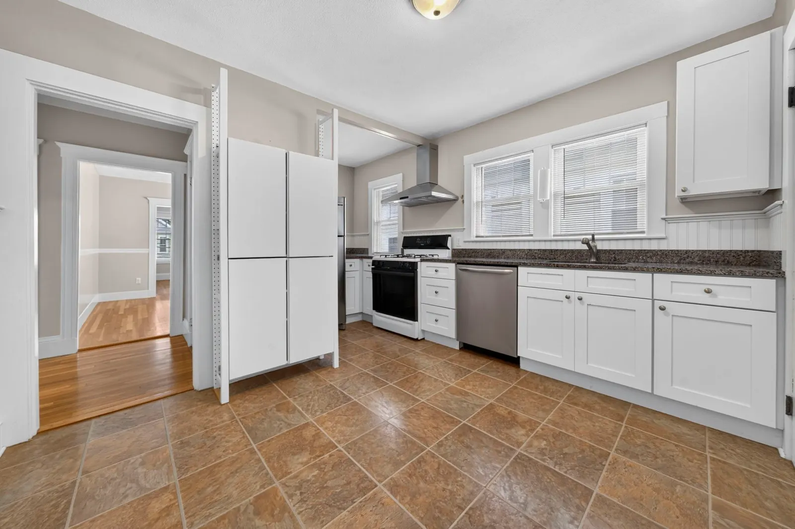 156 West Adams St #2, Somerville