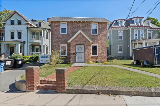 12 Bellevue St