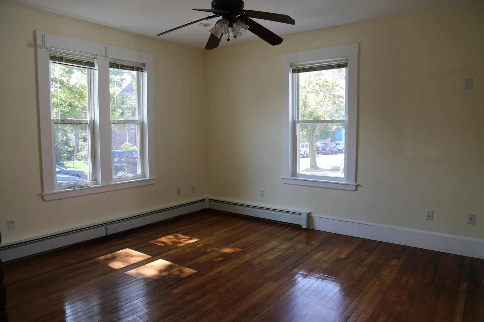 130 Ash St #1, Waltham