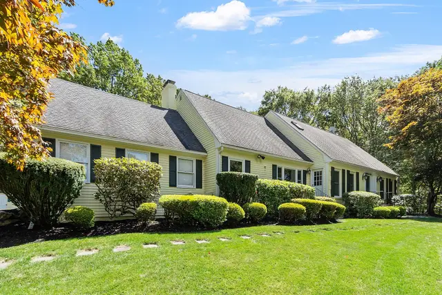 30 Goose Pond Rd