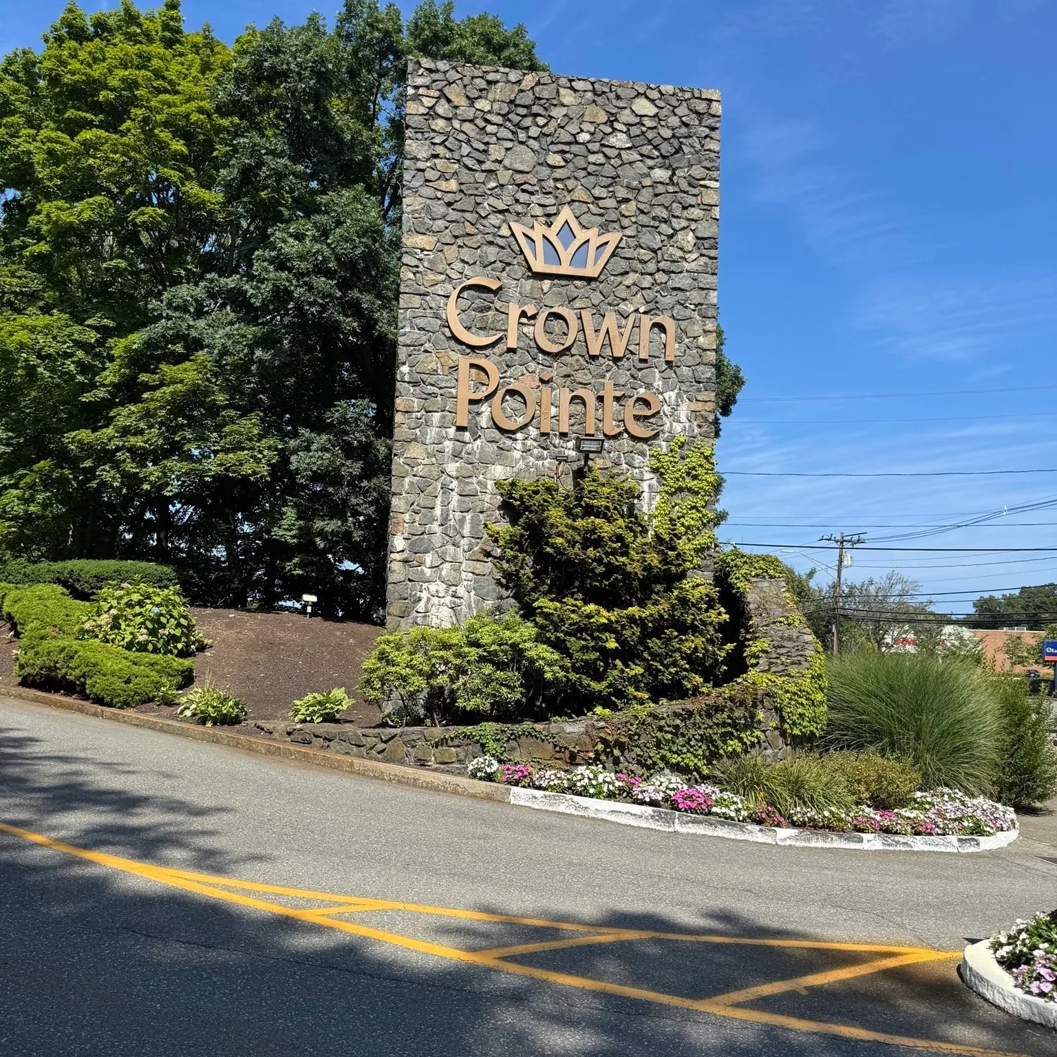 406 Paradise Rd #1C, Swampscott