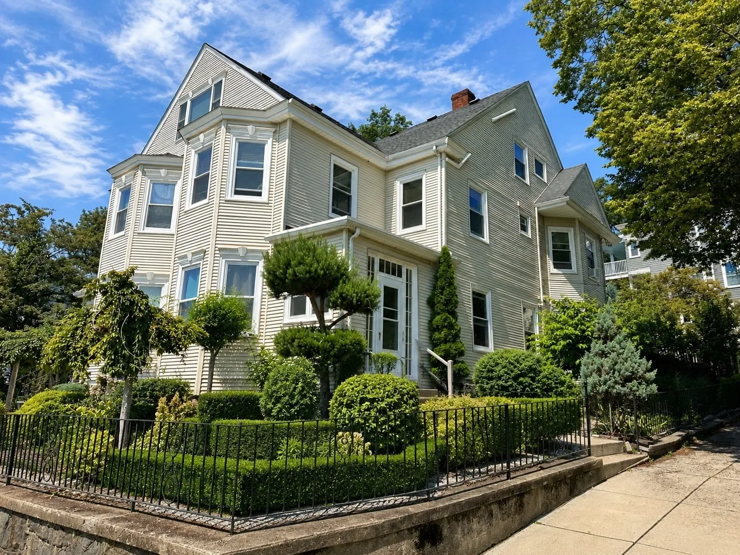1573 Centre #B:Furnished, Boston