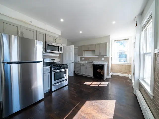 7 Cherry St #1