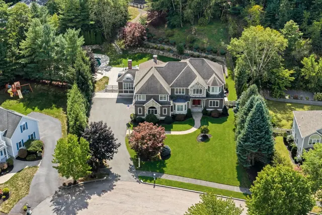 35 Sullivan Way