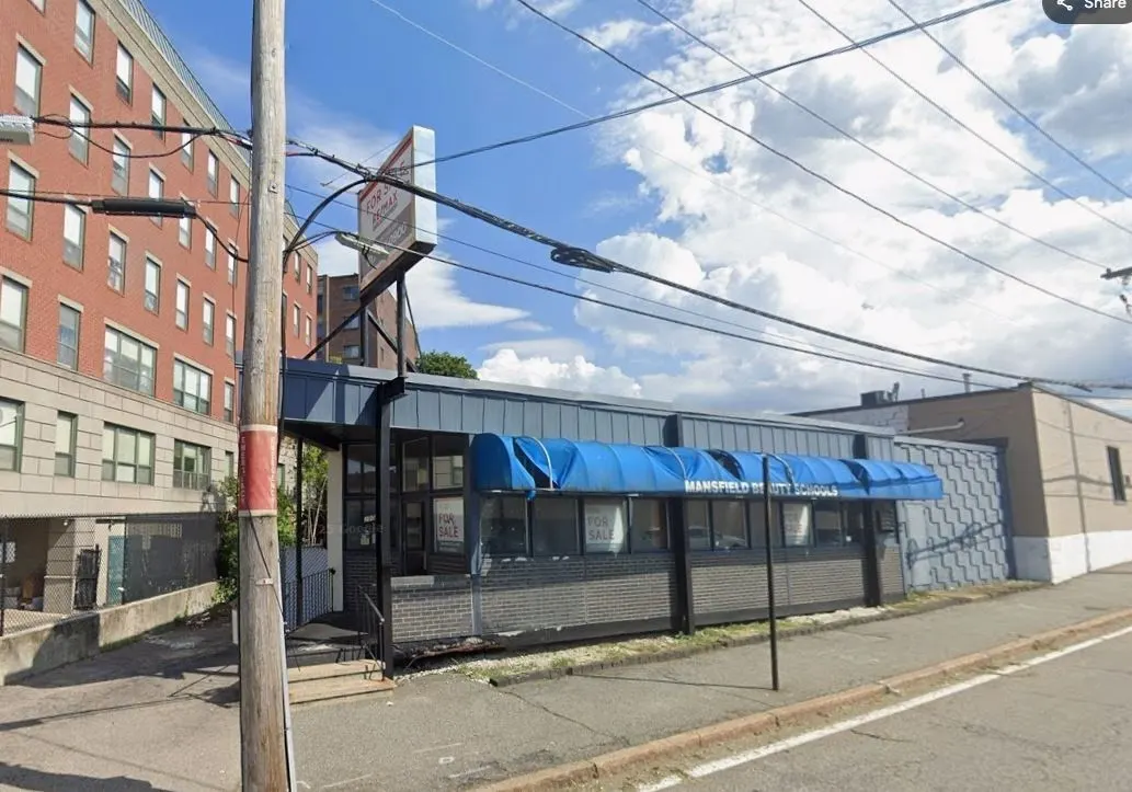 198 Parkingway, Quincy