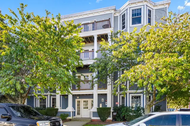 15 Whipple Ave #1