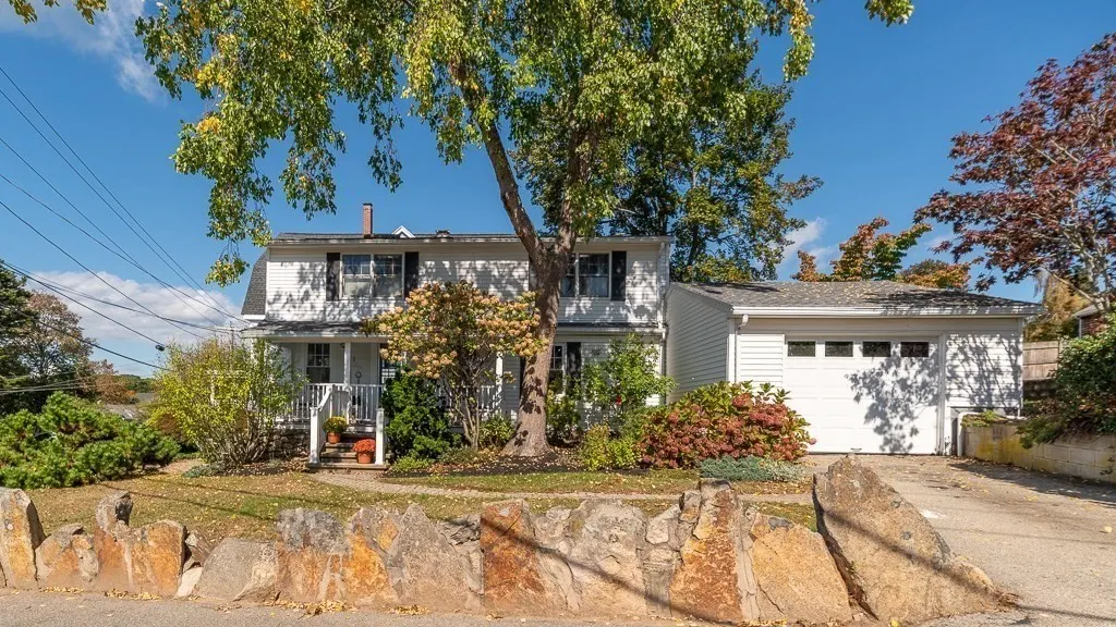 2 Flume Rd, Gloucester