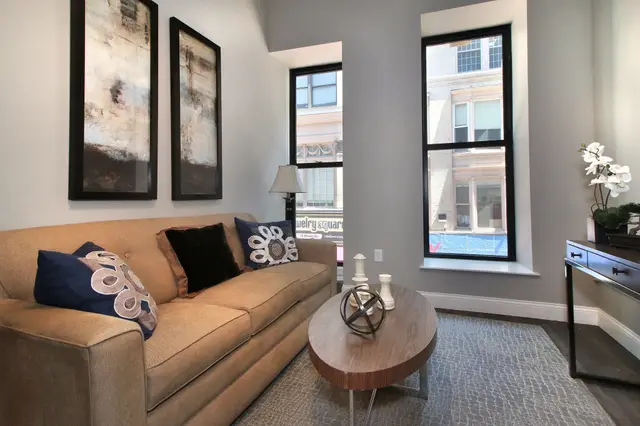 44 Winter St. #206