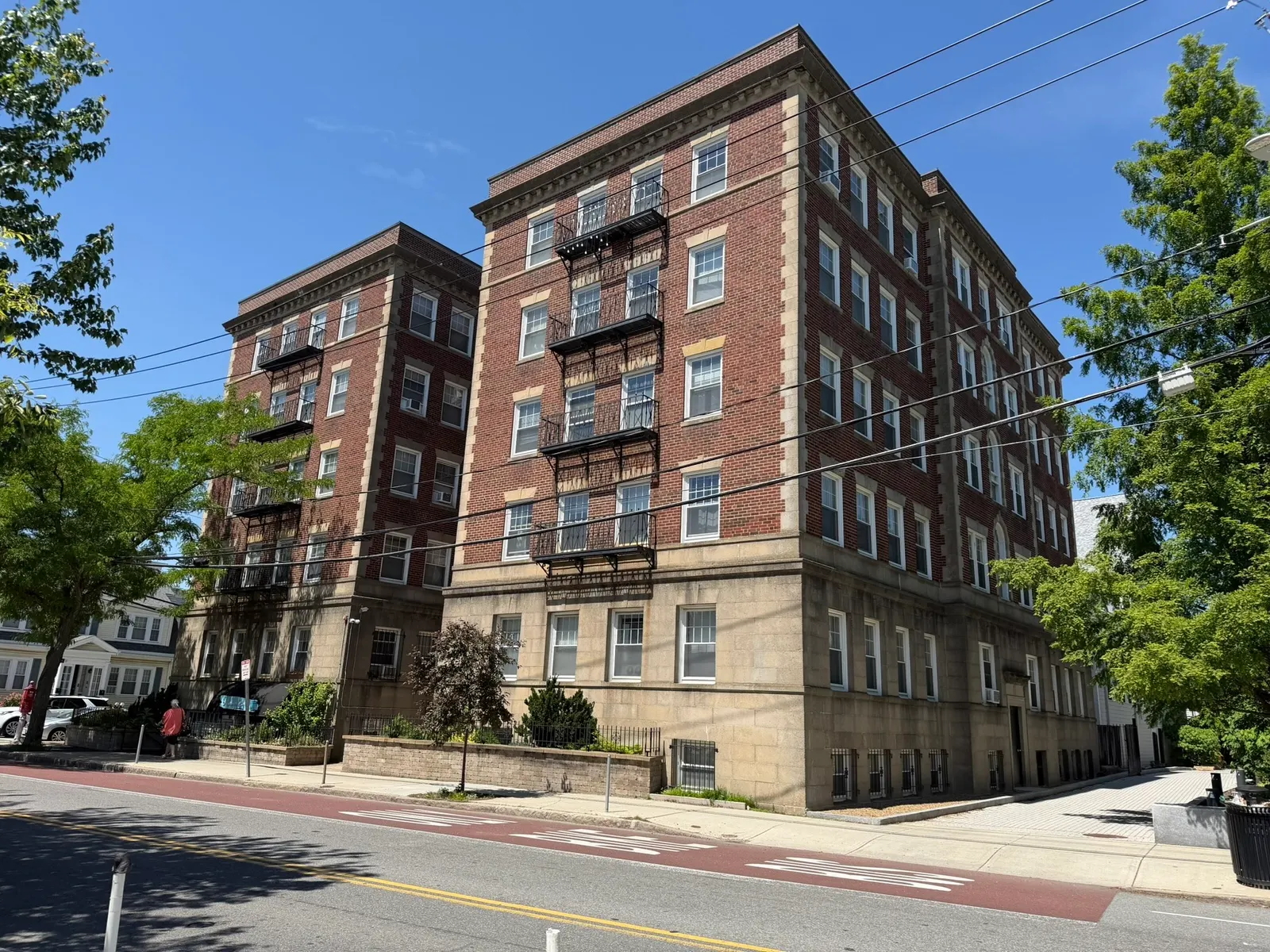 36 College Ave, Somerville