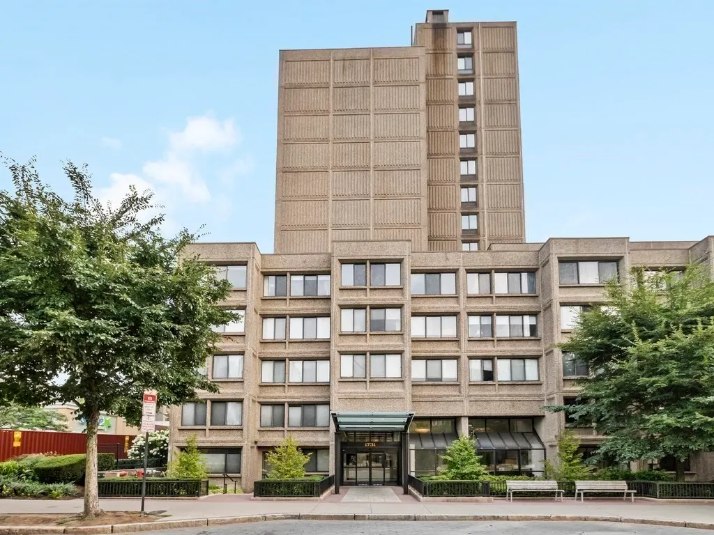 1731 Beacon ##202, Brookline