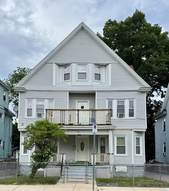 32 Clarkwood St