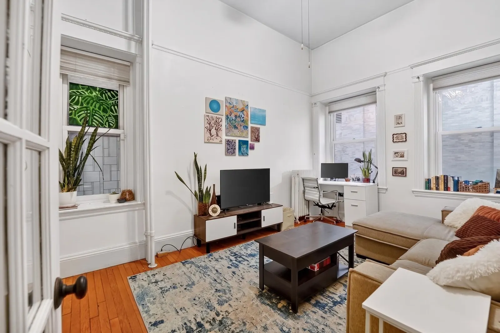 8 Garrison St #111, Boston