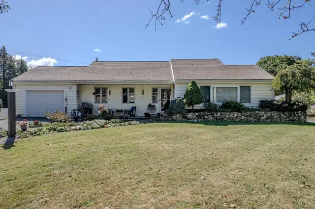 281 Village Street
