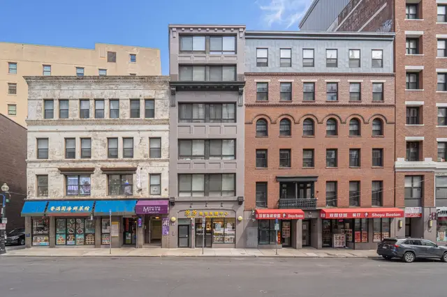 34 Harrison Avenue #B