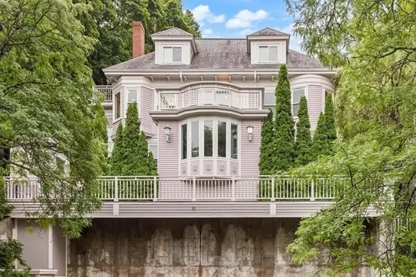 91 University Rd #2
