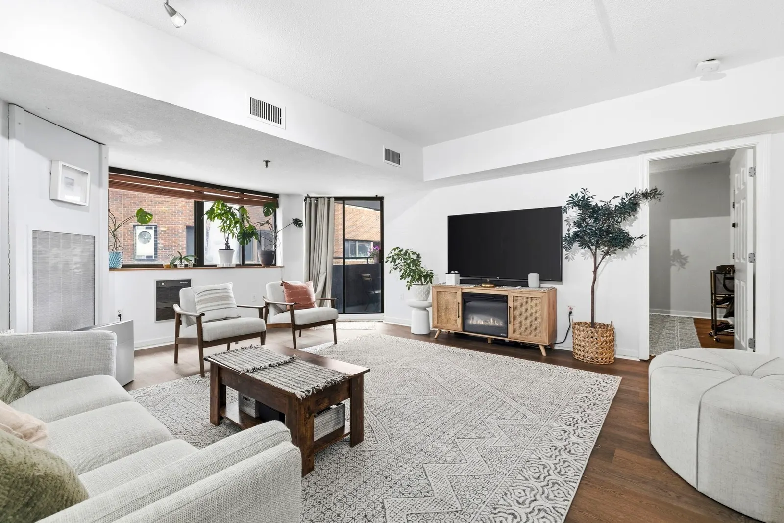 147 Kelton St #510, Boston