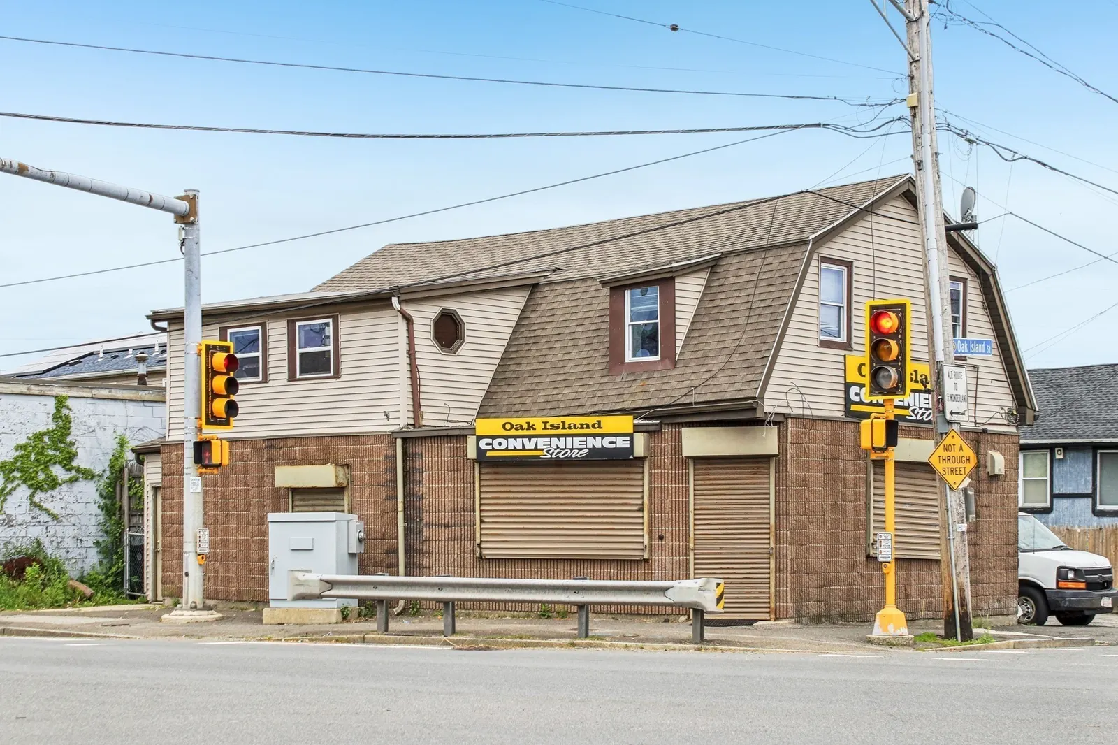 831 N Shore Rd, Revere
