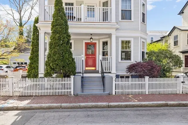 11 Wright St #1