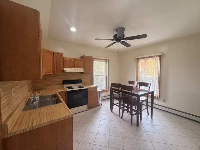 188 North Franklin Street #2R