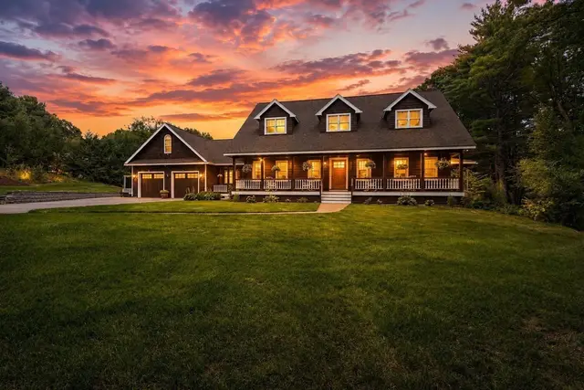 3 Lealand Peck Dr