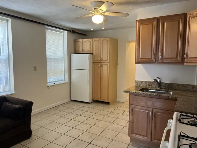 16 Battery St #4R