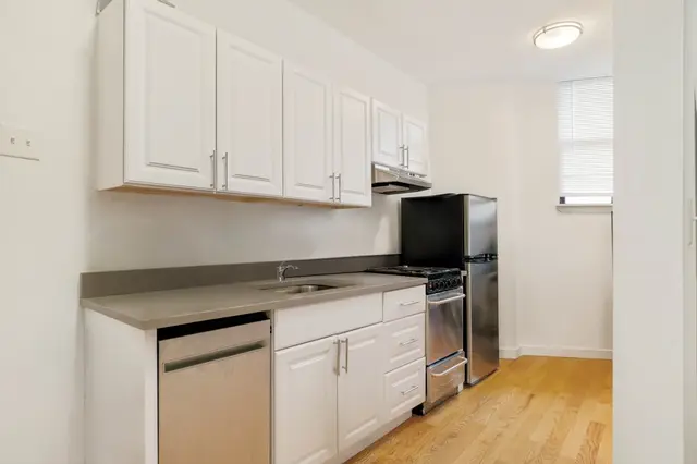 5 N Margin St #2