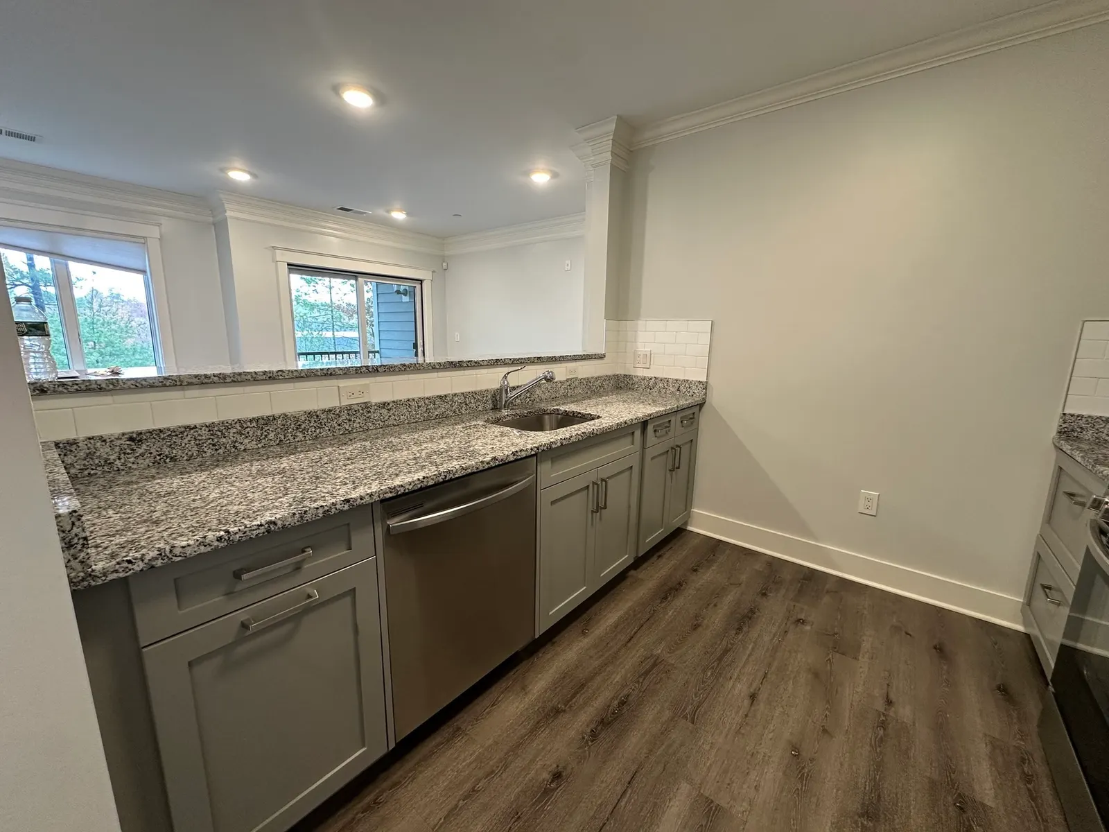 18 Hennery Way #18J, Medfield
