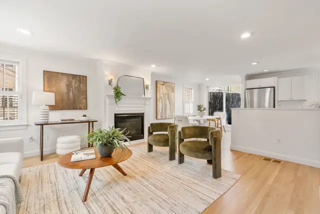 4 Concord Avenue