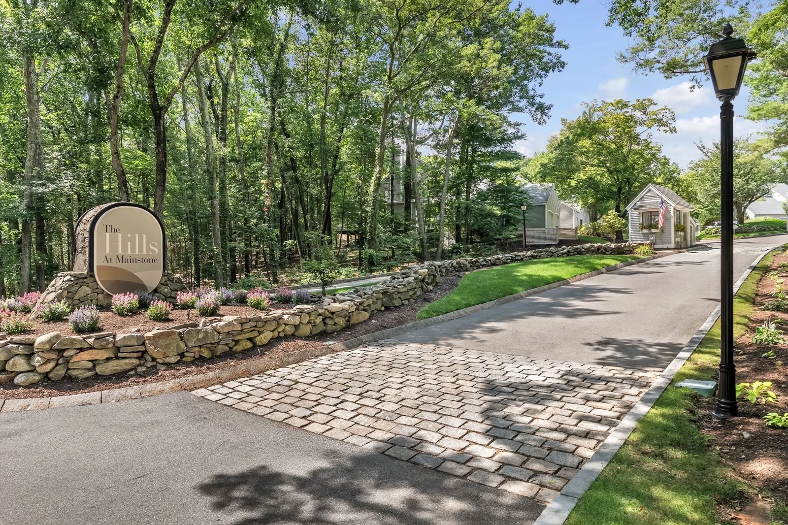 91 Hillside Dr #91, Wayland