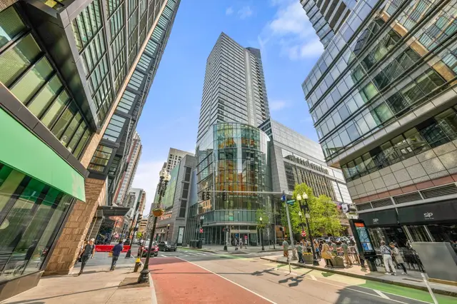 2 Avery St #32E
