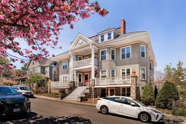60 Dracut Street #5