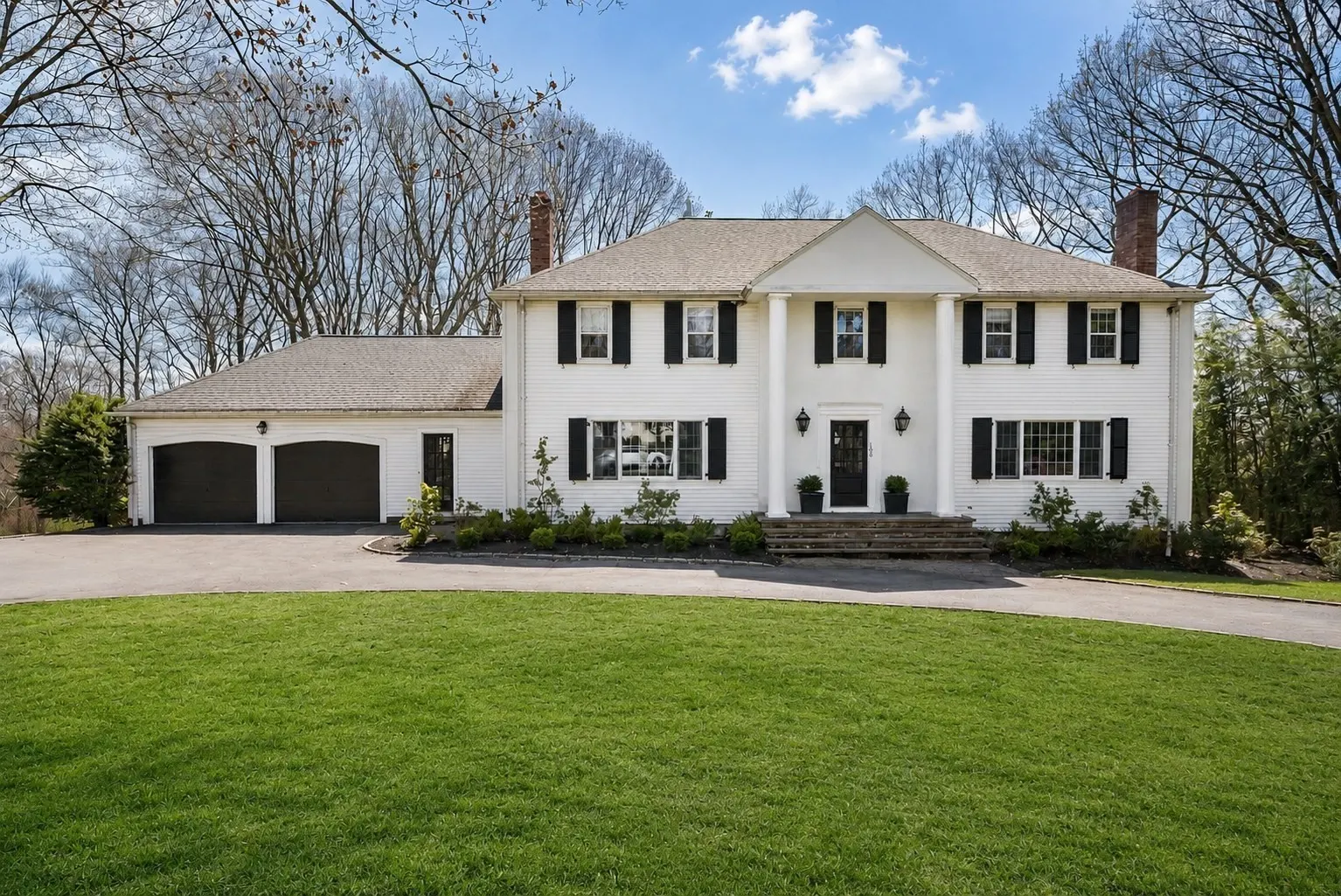 100 Albion Rd, Wellesley