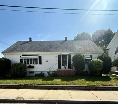 21-23 Pratt St #21