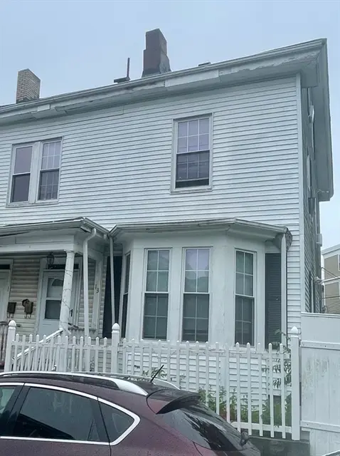 13 Stafford St