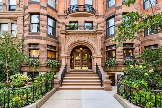 259 Beacon St #4