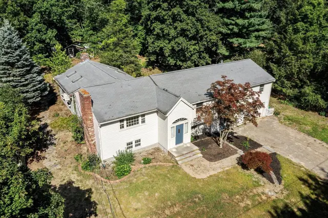 30 Shagbark Rd
