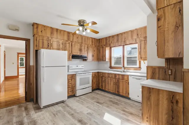 52 Oliver St #2
