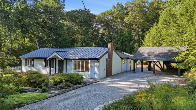 50 Heald Rd