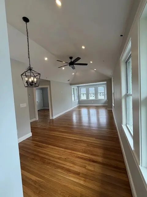 13 Ebbett Ave #13