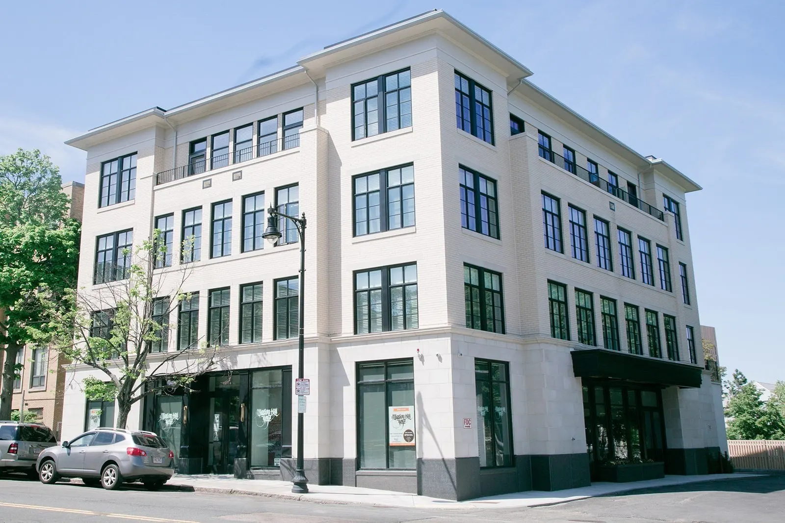 1467 Tremont #205, Boston