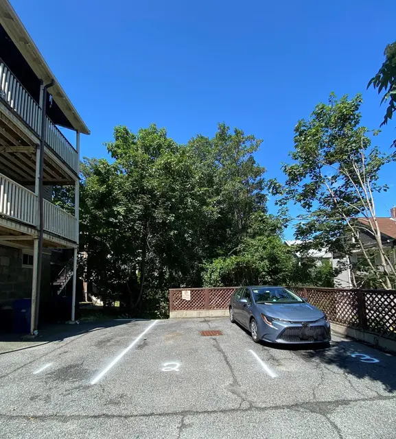 33 Iroquois Street #Parking