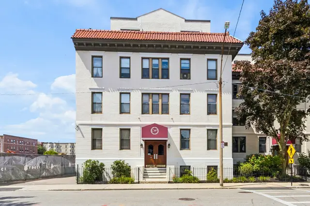 33 Brainerd Rd #109