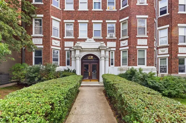 1840 Commonwealth Ave #17B